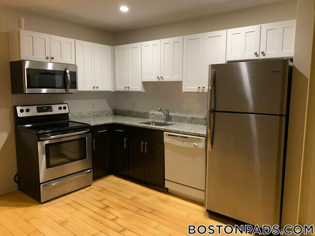 40 Boylston St Unit 607