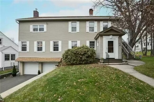 135 Ball Farm Rd
