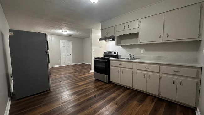 Photo - 2706 George St NW Unidad B