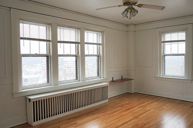 Photo - 809 E Kingsley St