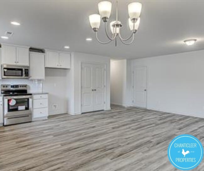 Photo - 2433 Harrison Dr