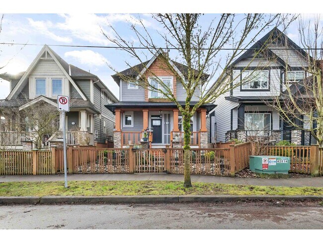 Photo - 17394-17392 2 Ave