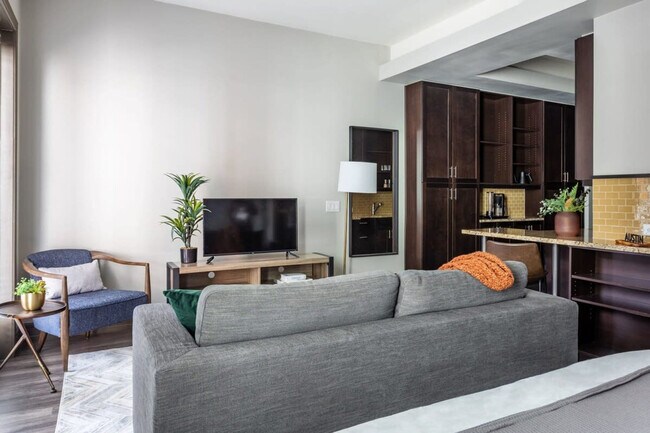 Photo - 3201 Esperanza Crossing Apartment Unit ID1013622P