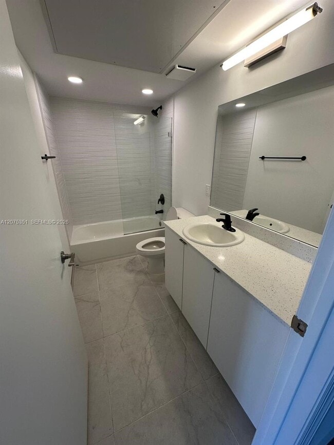 Photo - 3422 NW 5th Ave Unidad 404