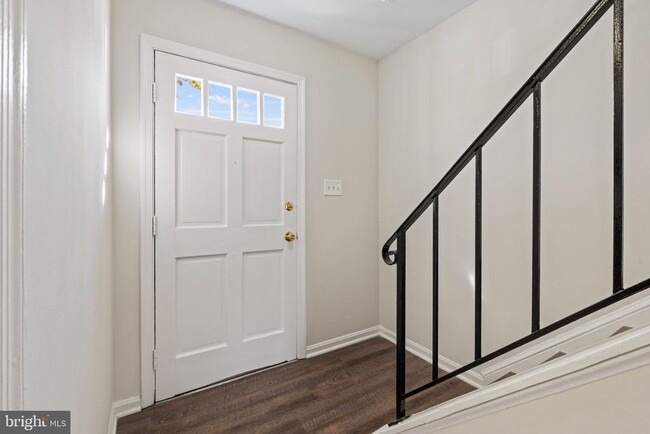 Photo - 7604 Somerset Ln