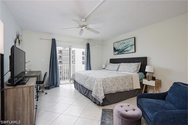 Photo - 25740 Hickory Blvd Unit 450