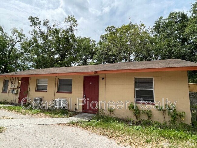 Building Photo - 1902 N 42nd St Unit A Rental