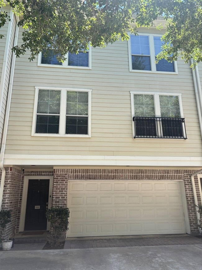 Photo - 3001 Murworth Dr Unit 302