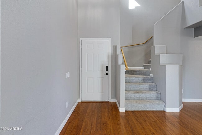 250 W Juniper Ave