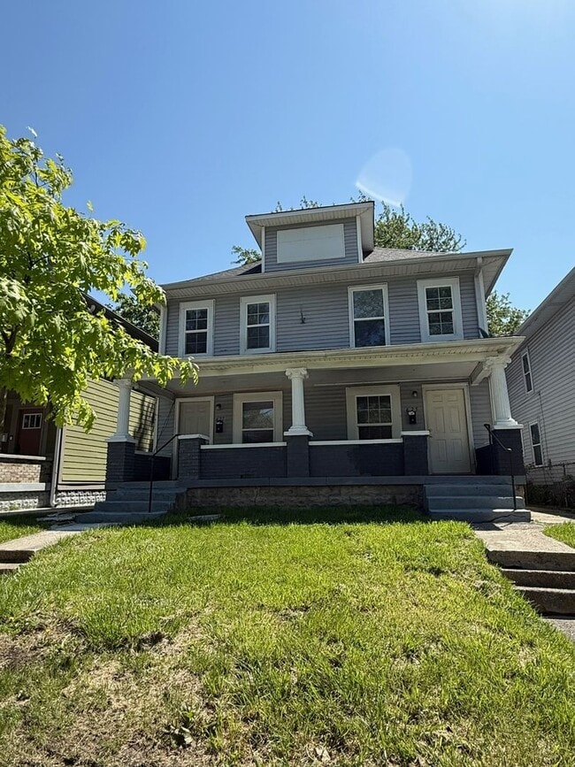 625 N Tacoma Ave