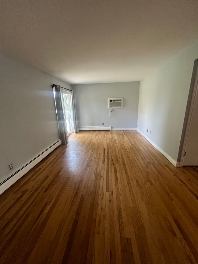 Photo - 1715 E 14 Mile Rd Unidad A