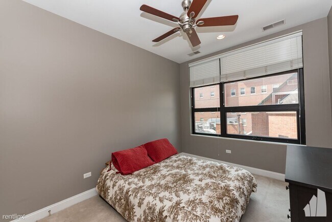 Photo - 2 br, 2 bath Condo - 101 W Superior St