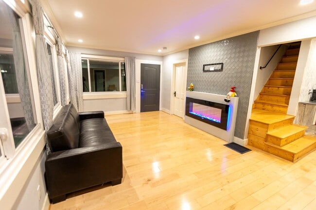 Photo - 1020 Ridgewood Ave