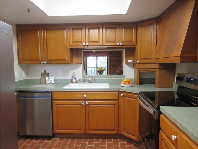 Photo - 201 W Laurel St Unit 307