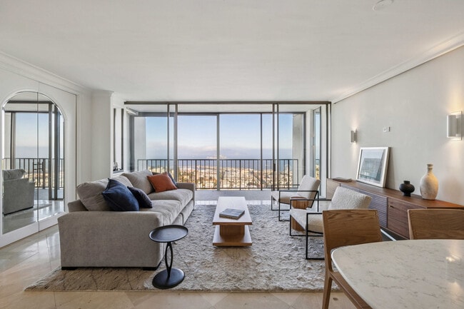 Photo - 999 Green St Unit 1403