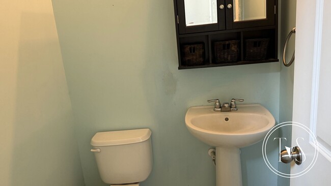 Photo - RATE DROP ALERT! (was $3000/month)!
