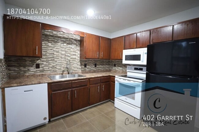 Photo - 402 Garrett St