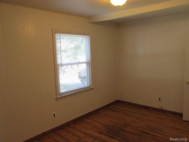 Photo - 30953 7 Mile