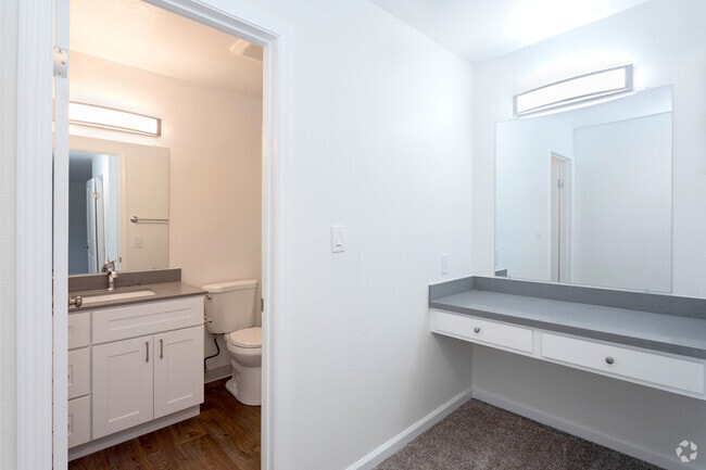 1BR, 1BA - Bathroom - Park Square Apartments