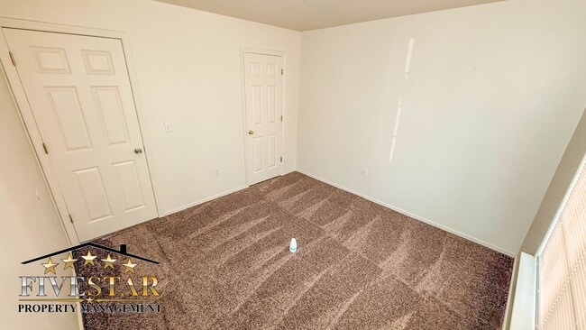 Photo - 2815 Flint Hills Dr