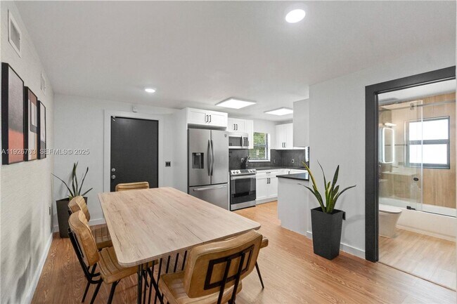 Photo - 601 SW 1st St