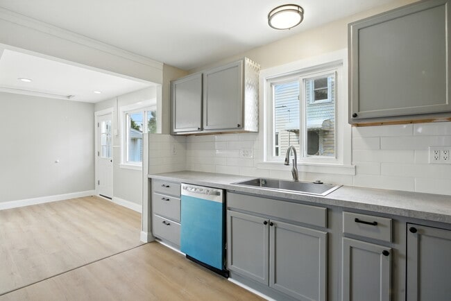 Photo - 23147 Vance Ave