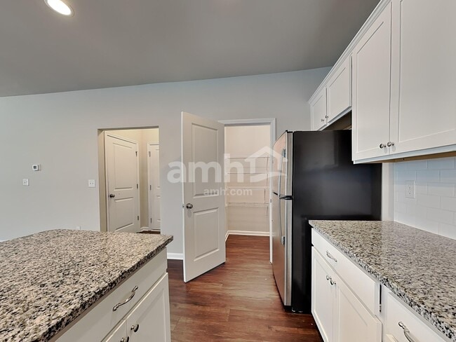 Photo - 218 Omega Ct