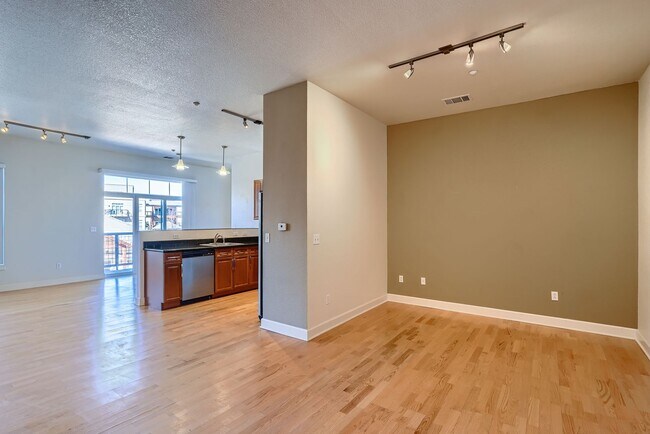 Photo - Evolve Real Estate: Beautiful Loft 1 Bed/2... Unit 211A