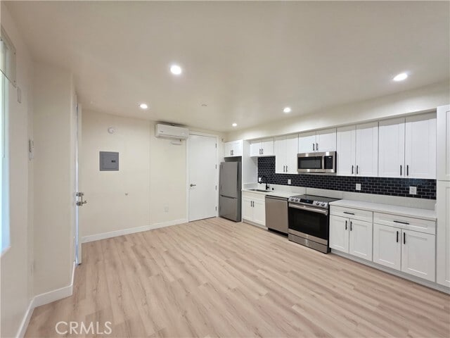Photo - 14618 Sylvan St