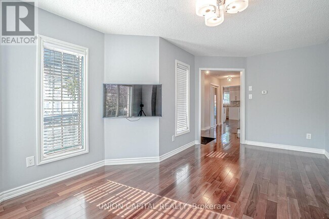 Photo - 123 Pinedale Gate