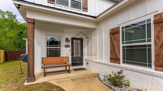Photo - 29 Ivy Ln