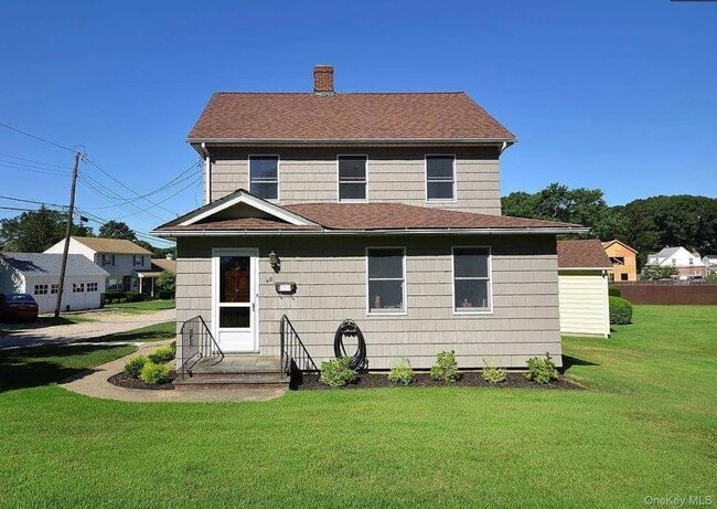 Building Photo - 40 Perry Ave