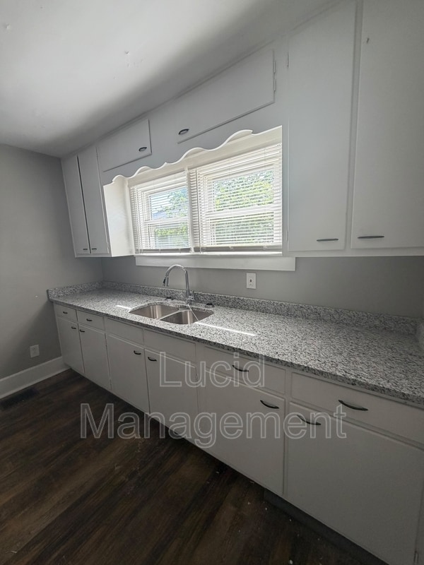 Photo - 1416 Sale Ave