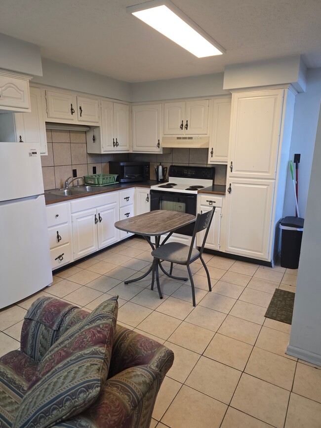 Building Photo - 30 Palmetto Loop Unit 3