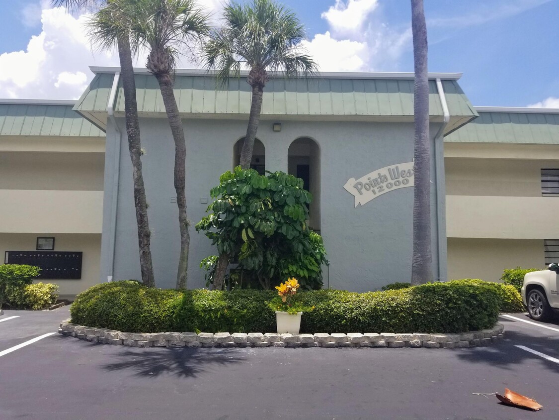 Photo - 12000 Capri Cir S (Treasure Island, FL)