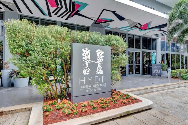 Building Photo - 121 NE 34th St Unit 2815