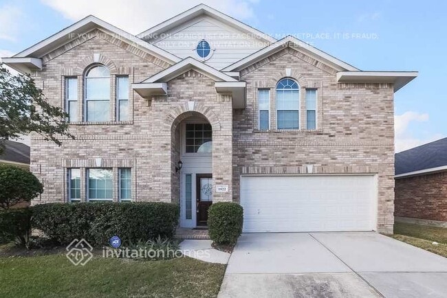 Photo - 1922 Coverlea Ct