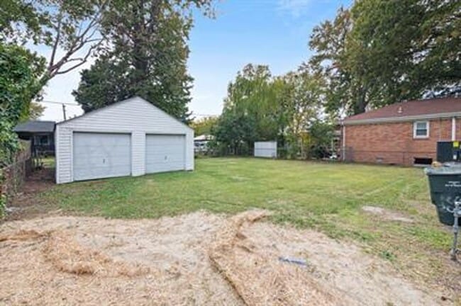 Photo - 121 Glendale Ave