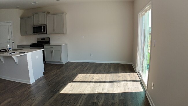 Photo - 225 Mosby Dr