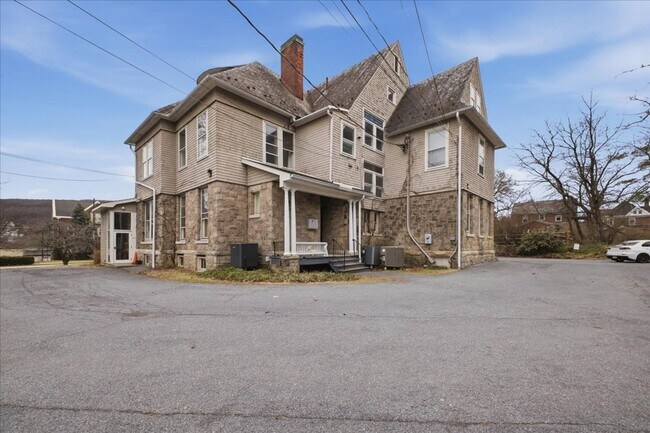 Photo - 825 Delaware Ave Unit 825 Delaware Avenue, B1