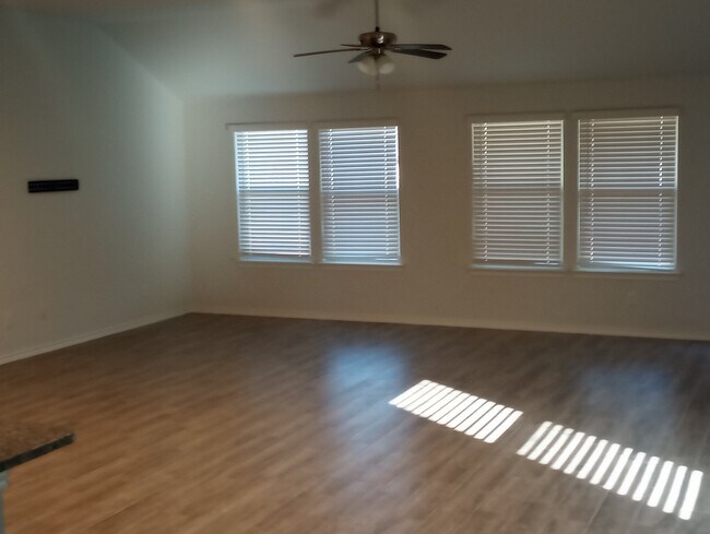 Photo - 10128 Boxelder Dr