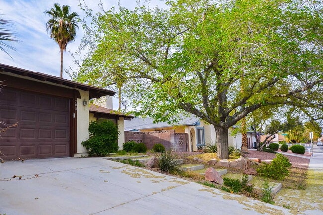Photo - "Charming 3-Bed, 2-Bath Gem in the Heart of Las Vegas - 1311 Sq Ft of Comfort!"