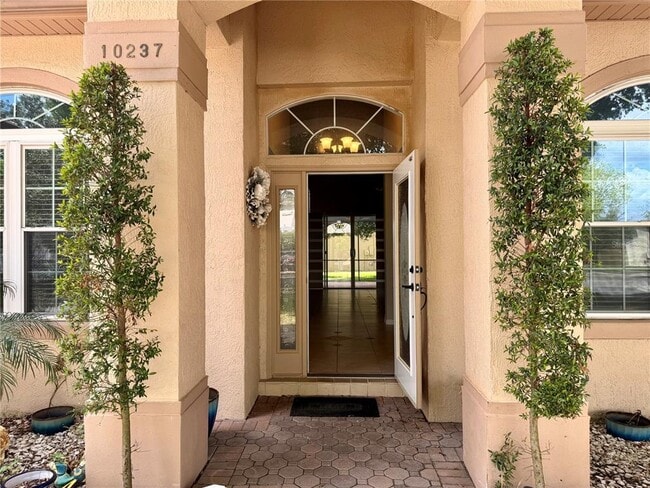 Photo - 10237 Facet Ct