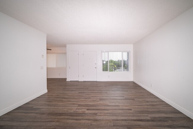 1145 Meadow Lake Dr Unit 45-04