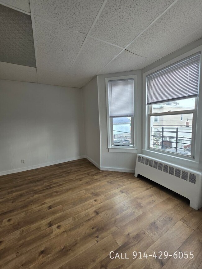 Photo - 143 Voss Ave Unidad 2