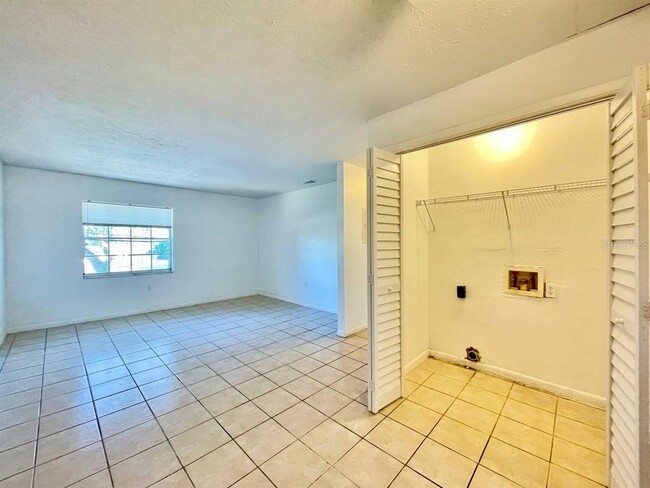 Photo - 3826 Lakeshore Dr Unit B