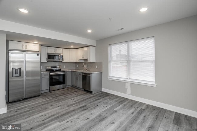 Photo - 616 Union St Unit D