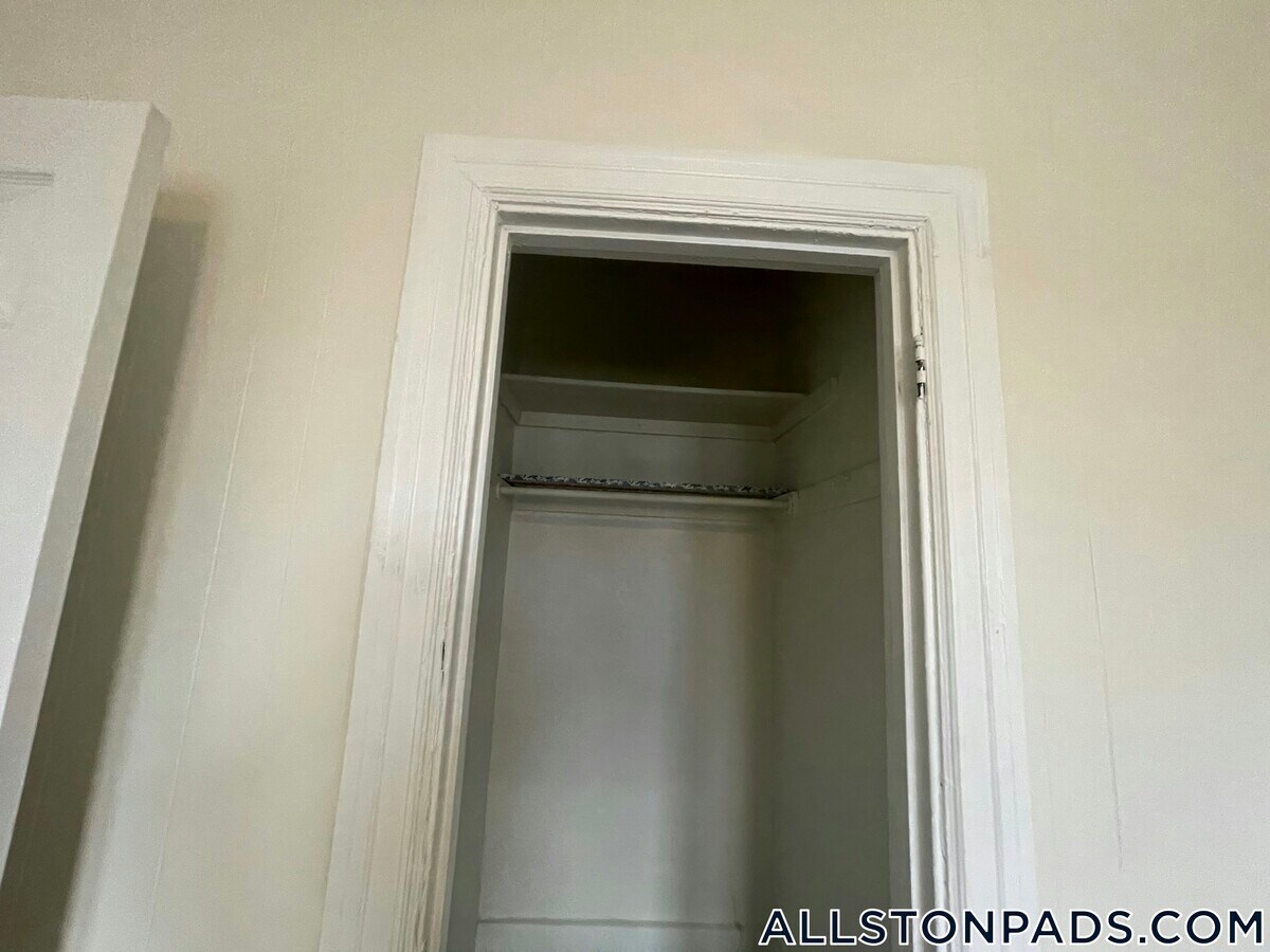 Photo - 201 Harvard Ave Unidad 1