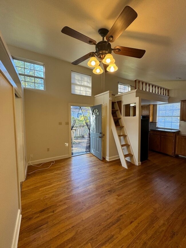 Photo - 3275 Ivanhoe St Unit 3