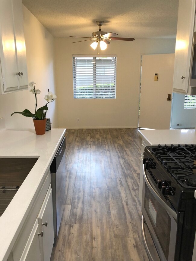 Photo - Centinela Apartments